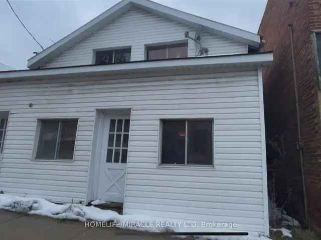 Flesherton 2000+ sq ft Building 3 Units C1 Zoning Investment Opportunity