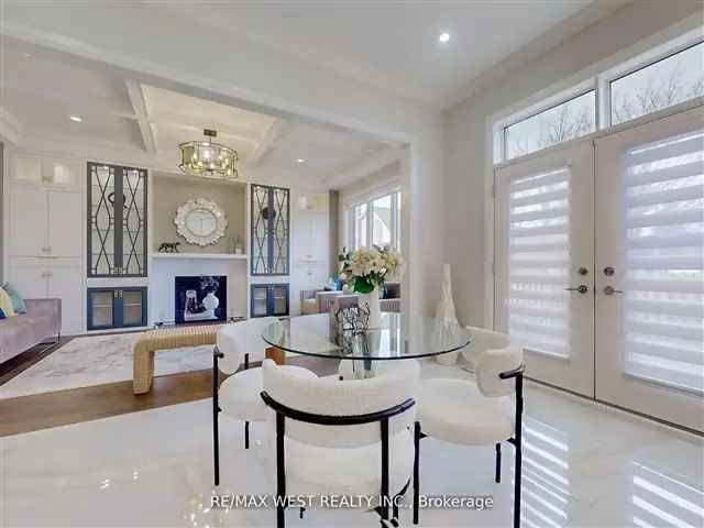 House For Sale in Mississauga, Ontario