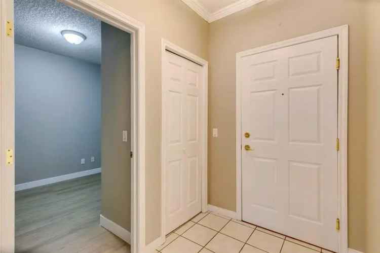 House For Sale in Calgary, Alberta