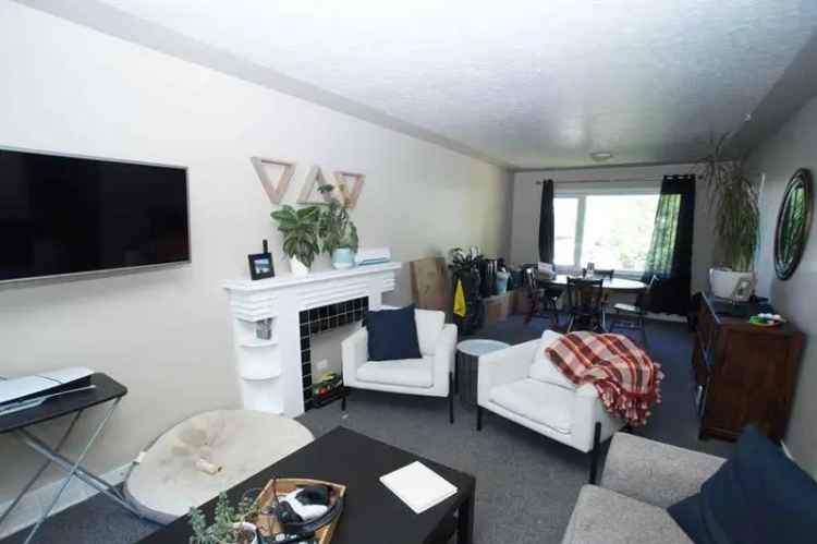 House For Rent in Calgary, Alberta