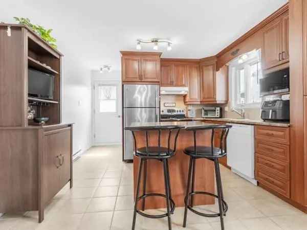 Bungalow for Sale in Quebec North Shore