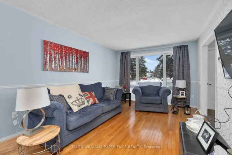 Beautiful 4-Level Backsplit in Barrie Family-Friendly Neighbourhood