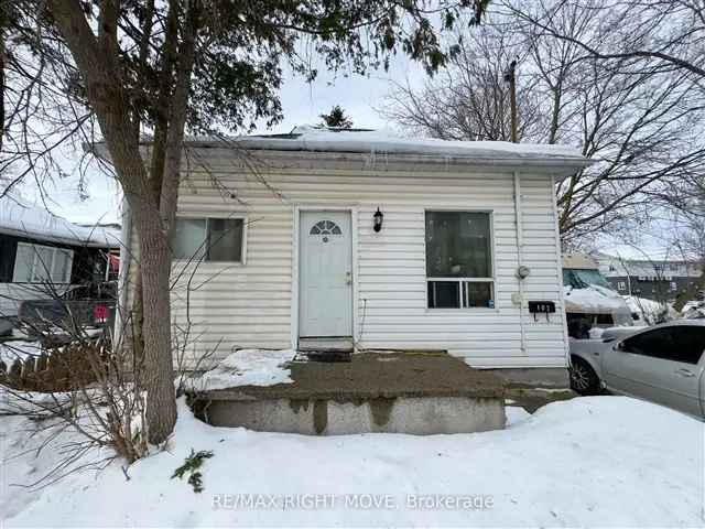 3-Bedroom Home in Orillia Near Lake Couchiching