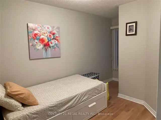 Townhouse For Rent in Markham, Ontario