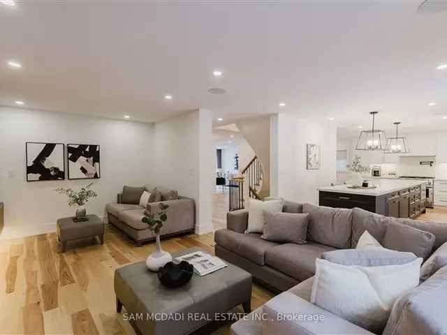 Luxury Lorne Park Home 4000 Sq Ft 2022 Renovation