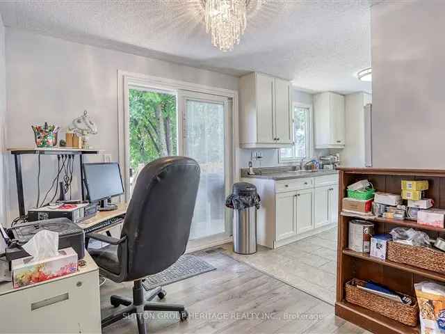 Bright Nautilus Model Home near Clubhouse with Great Amenities