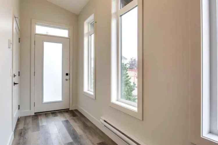 Townhouse For Rent in Calgary, Alberta