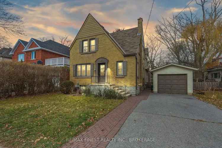 House For Sale in Kingston, Ontario