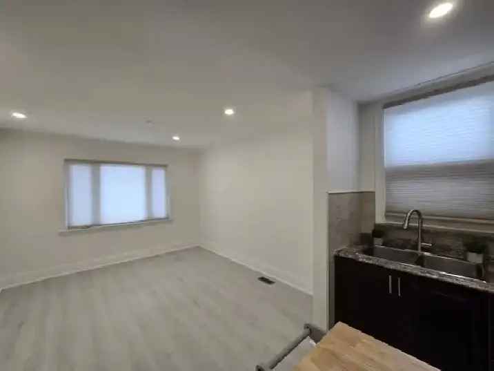 1 bdrm Eglinton & Caledonia