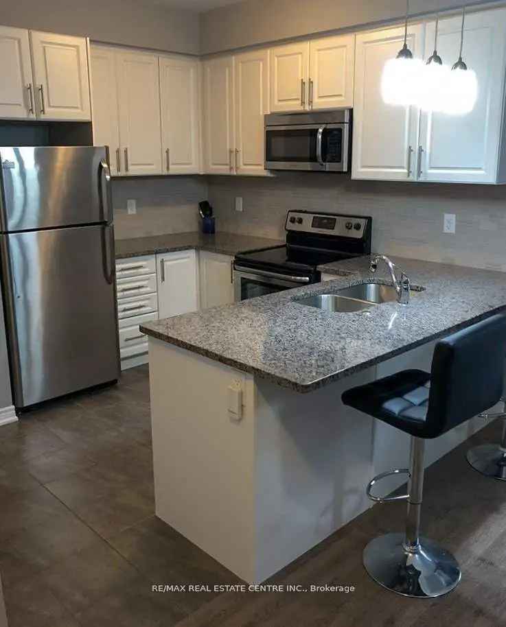 Condo For Rent in Barrie, Ontario