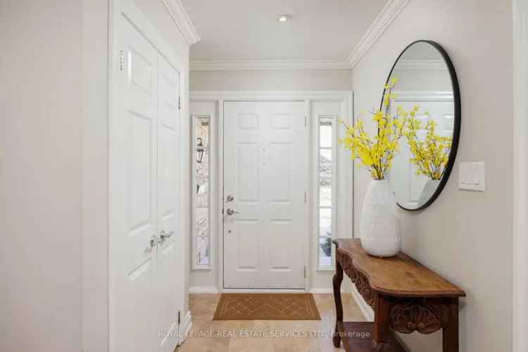 Elegant 4-Bedroom Home in Southeast Oakville
