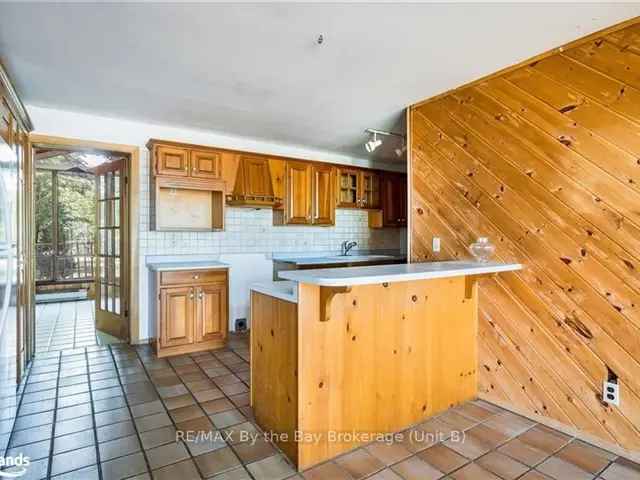 House For Sale in Wasaga Beach, Ontario