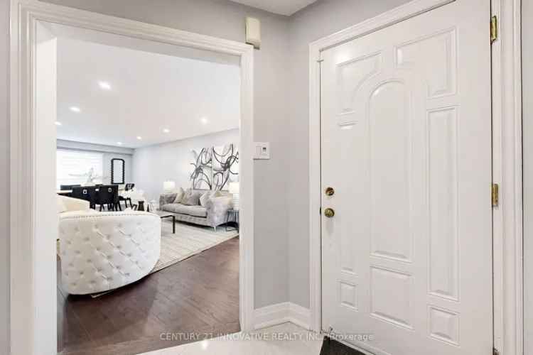 Courtice Family Home 3+1 Bedrooms Recently Renovated