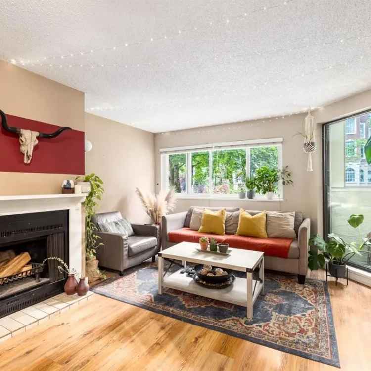 1 Bedroom + Solarium Apartment for Sale - Downtown