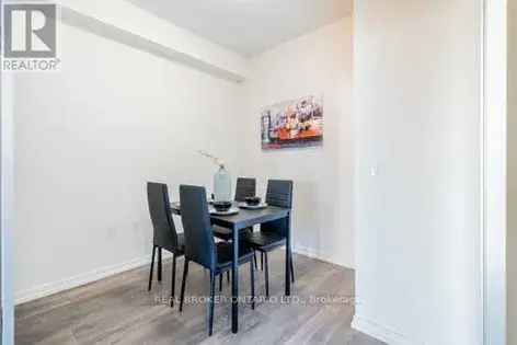 2 rooms apartment of 350 m² in Toronto