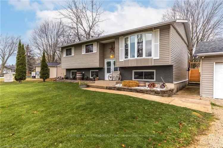 House For Sale in Kincardine, Ontario