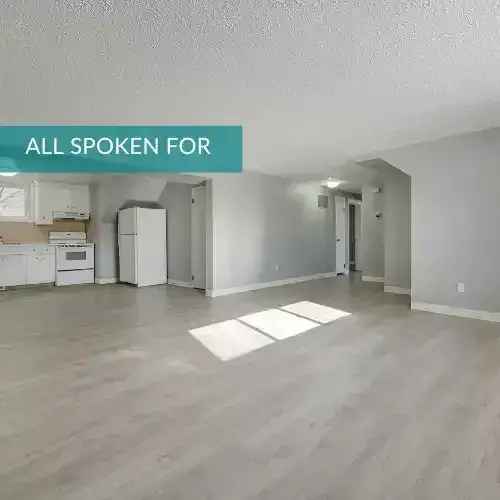 Rent Upper Unit in Edmonton with Modern Features and First Month Free