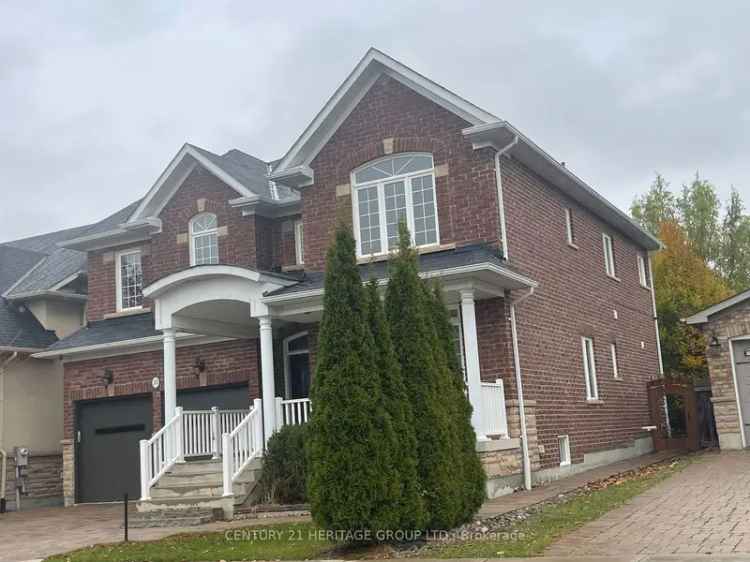 House For Sale in 35, Morland Crescent, Aurora, Ontario