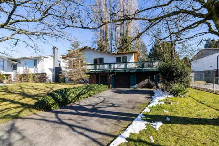 North Delta Home for Sale - Contractors Dream - 3 Bed, Huge Lot, Suite Potential