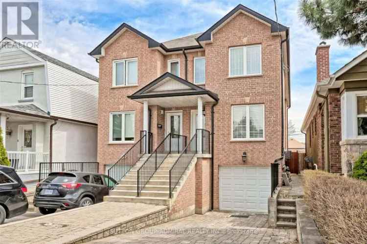23A Yarrow Road Toronto Family Home 3 Beds Modern Kitchen