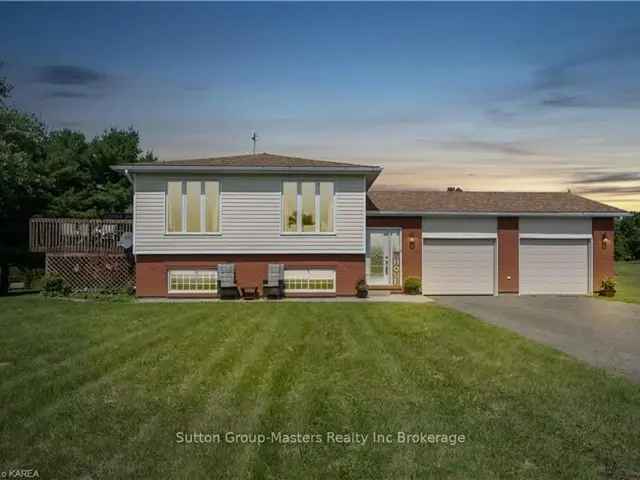 House For Sale in South Frontenac, Ontario