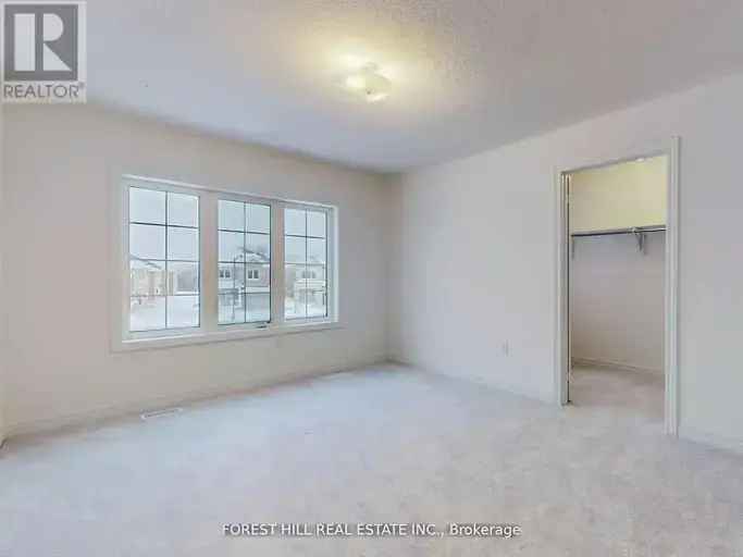 Luxury 4-Bed 4-Bath Home in Shelburne with Ravine Views