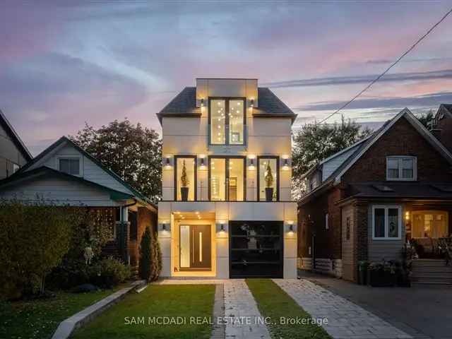 Modern Custom-Built Home in New Toronto 4000 Sq Ft