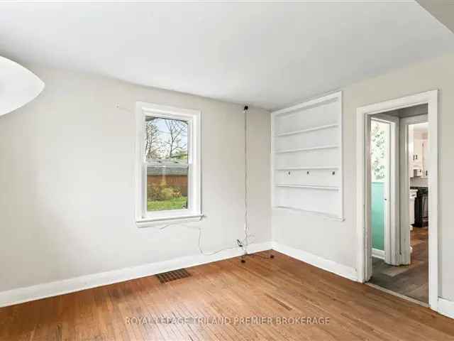 House For Sale in Strathroy-Caradoc, Ontario