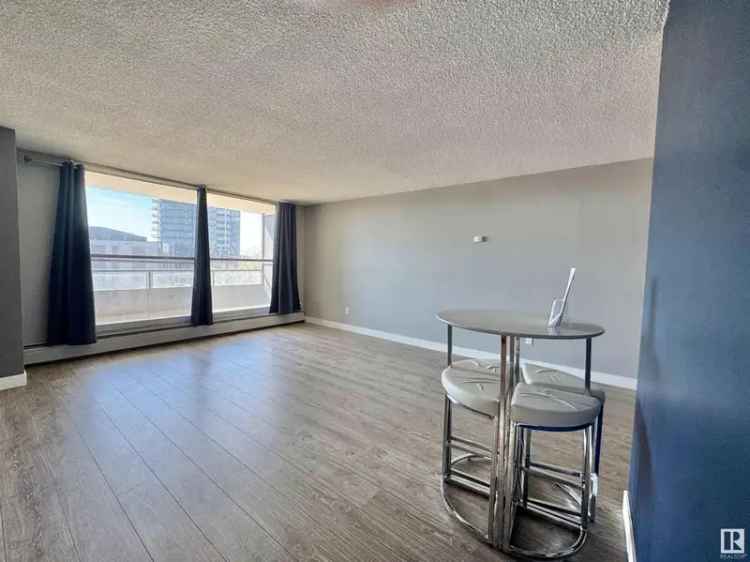 Fully Renovated Condo with West-Facing Balcony and Amazing Amenities