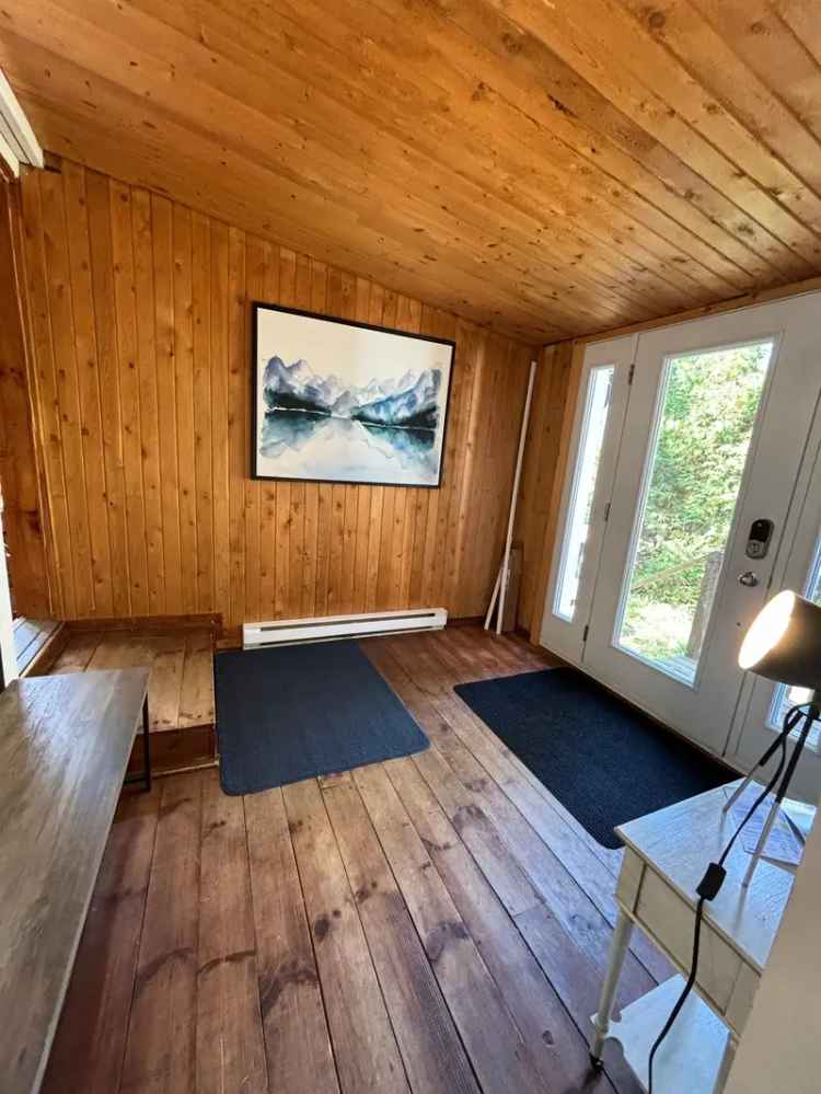 House For Rent in Amherst, Quebec