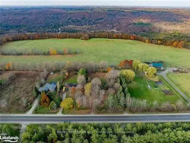 Beaver Valley Dream Home - 1+ Acre Lot with Cottage