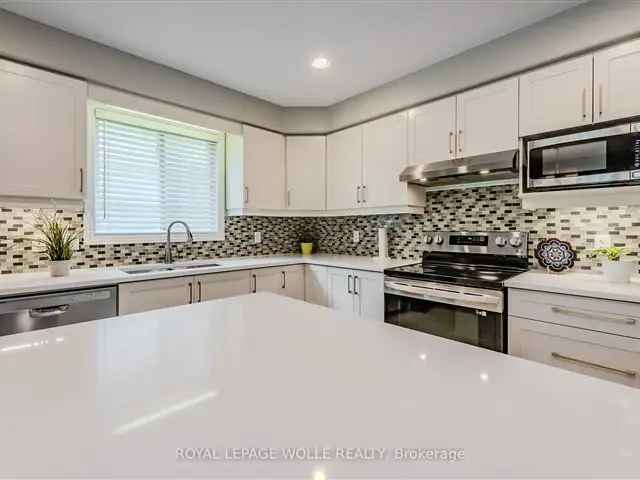 House For Sale in Waterloo, Ontario