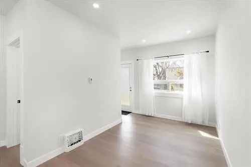 Remodeled 730 Sq Ft Bungalow 3 Bedrooms Winnipeg