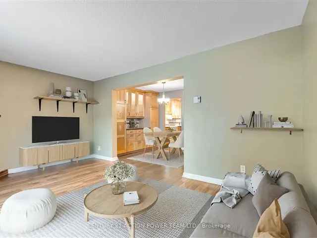 Townhouse For Sale in 623, St. Louis Street, Clarence-Rockland, Ontario