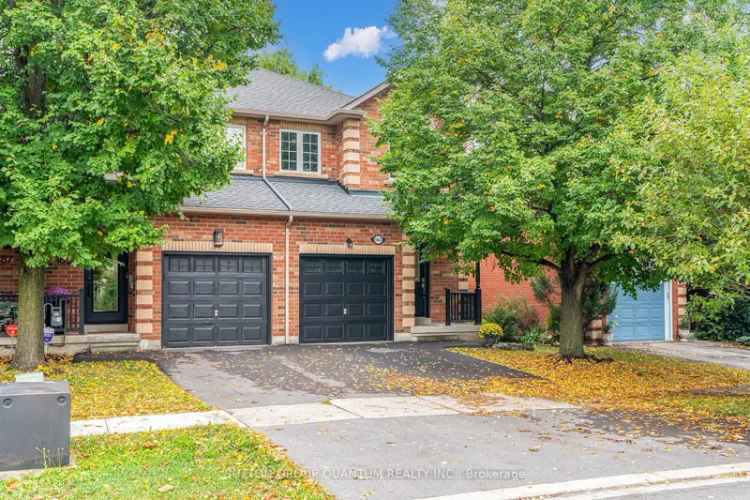 House For Sale in Oakville, Ontario