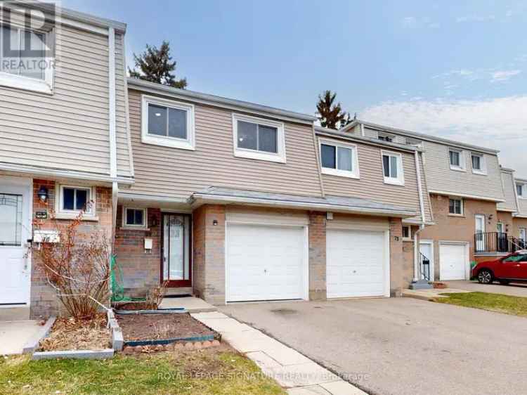 4 1 Bedroom Townhome in Mississauga Freshly Painted