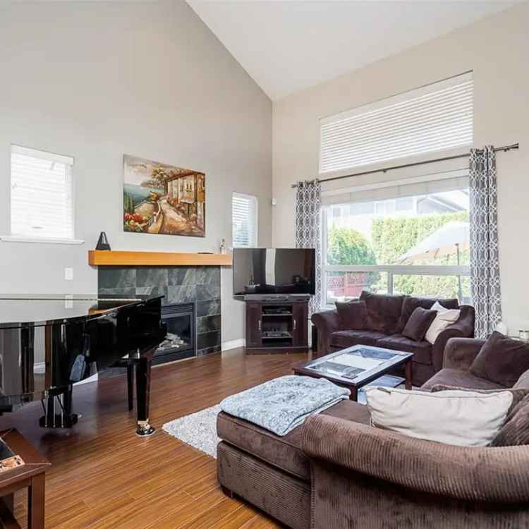 Provinceton 2-Storey Home 4 Beds 3369 sq ft