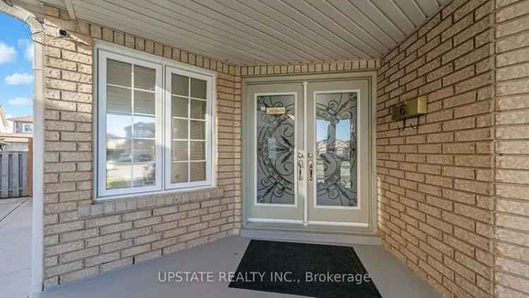 House For Sale in Brampton, Ontario