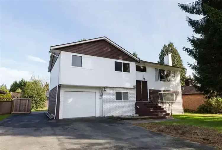 667 Linton Street -  in Coquitlam