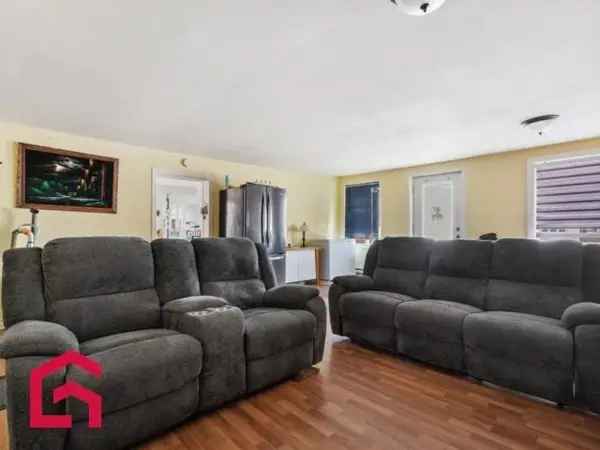5-Bedroom Century Home with River View