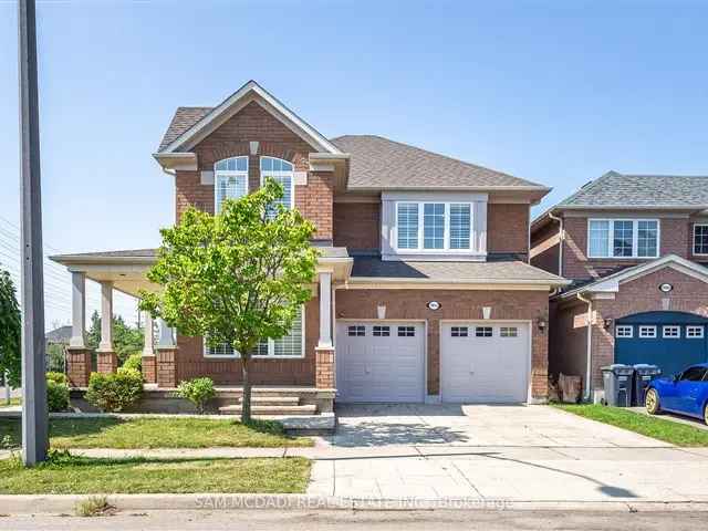 Beautiful 4-Bedroom Home in Churchill Meadows