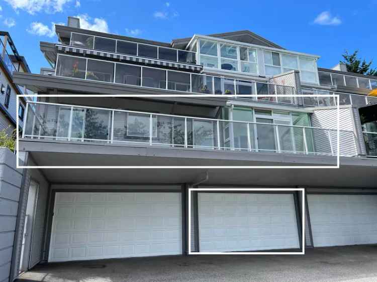 A $985,000.00 Townhouse with 2 bedrooms in Gibsons & Area, Sunshine Coast