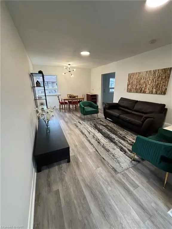 House For Sale in St. Catharines, Ontario