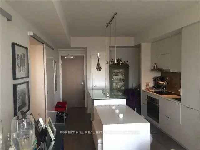 House For Sale in 1, Bloor Street East, Toronto, Ontario