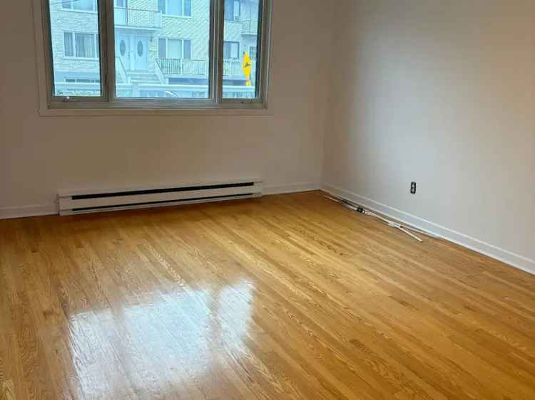 Apartment For Rent in Montreal, Quebec