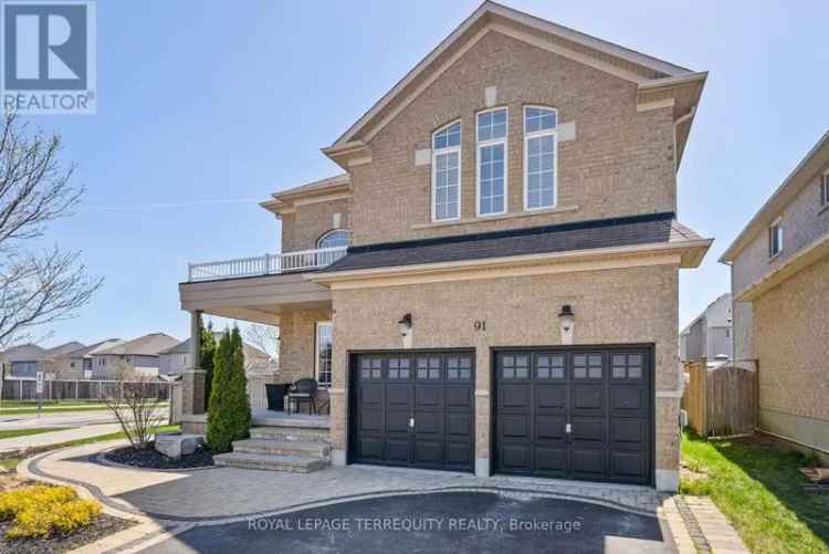 Stunning 4-Bedroom Family Home with Inground Pool and Hot Tub