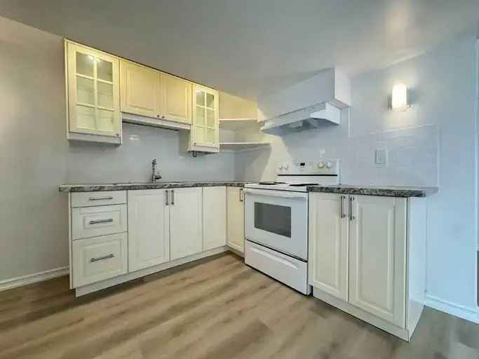 Rent Bright Renovated 2 Bedroom Apartment in St Catharines