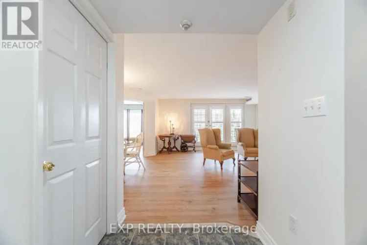 Oakland Greens Condo Aldershot Updated Unit Move in Ready