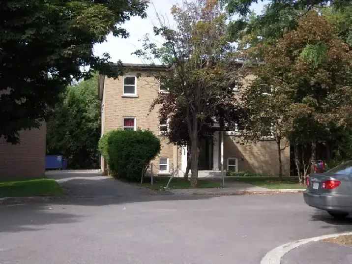 2 Bedroom Apartment in Vanier Montreal