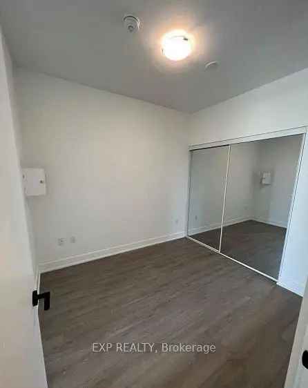 Private Bedroom+Bathroom Near Downsview Park